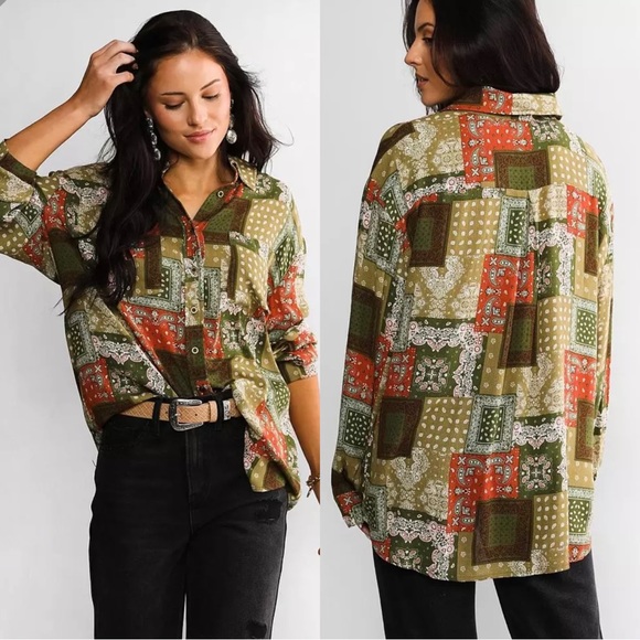 BKE T992 Multi Green Bandana Patchwork Button Up Shirt Women’s Size XS - Picture 1 of 6